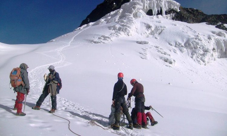 Ice and Glaciers of the Rwenzori Mountains Explained